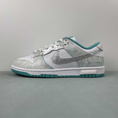 T  Nike Dunk Low  DV0833-102  36-46